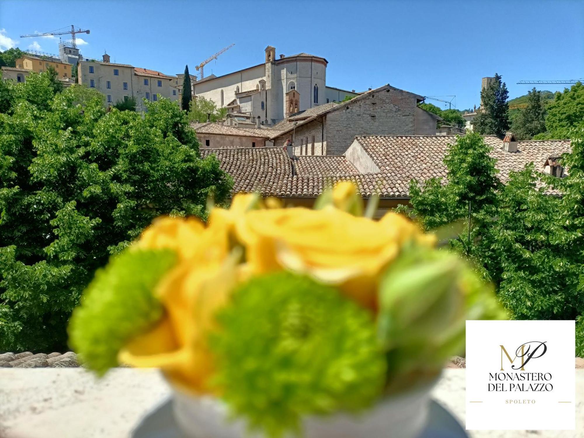 Monastero Del Palazzo Casa Vacanze Spoleto Exteriér fotografie